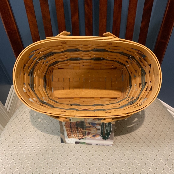 Longaberger aTraditions Collection Fellowship Basket '97 - Picture 6 of 12